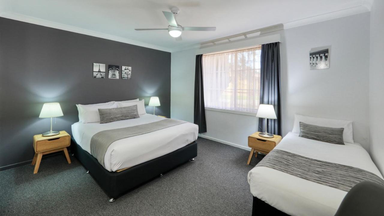 يونغ Colonial Motel & Apartments المظهر الخارجي الصورة